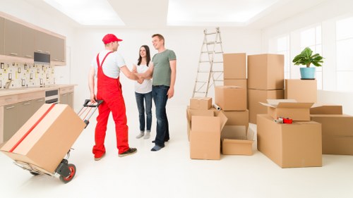 Local truck hire support for flats and houses in Leyton