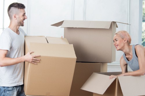 Packing and loading support for man and van removals in Leyton